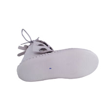 Load image into Gallery viewer, Taos Kids Fringe Moccasins 574 (Youth)