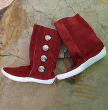 Load image into Gallery viewer, Men's 4 Button Moccasins w/ Hook and Loop Closure