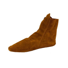 Load image into Gallery viewer, Men's Taos Leather Moccasins w/ 2 Conchos 3000M